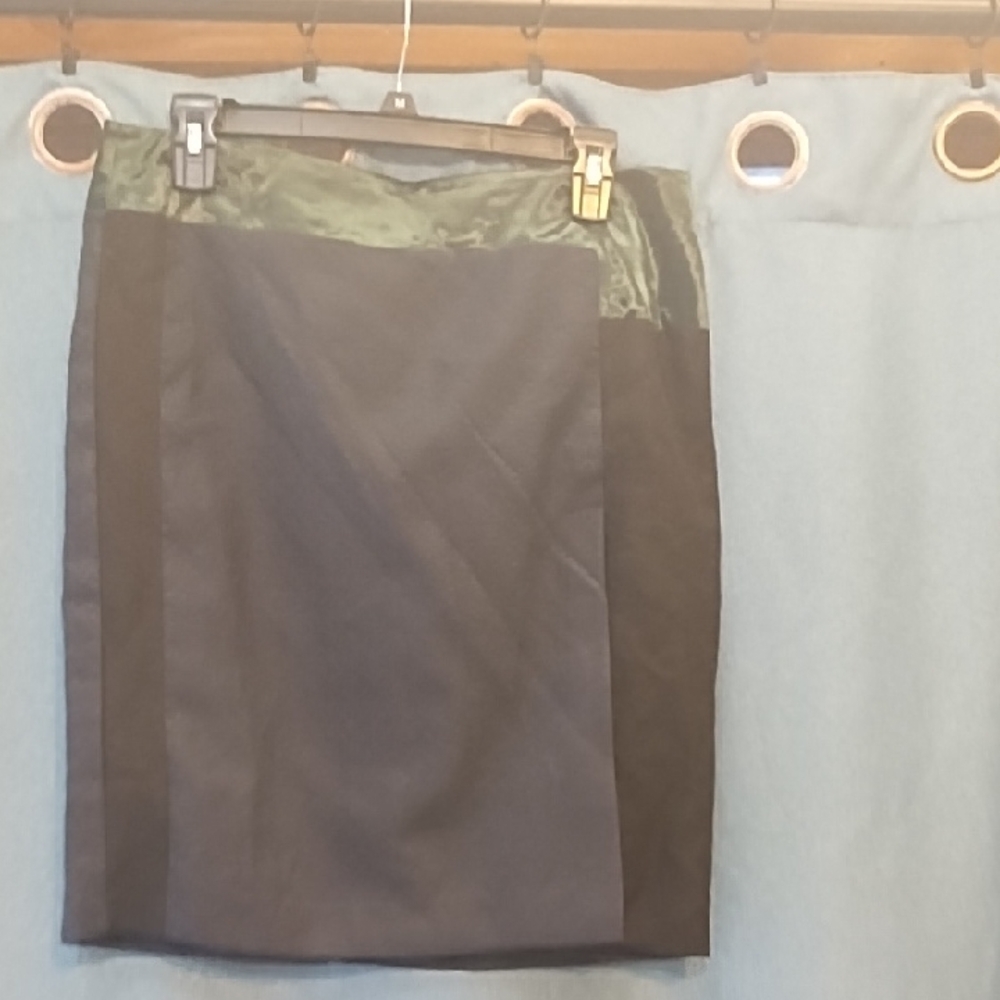 Zara Black and Dark Green Pencil Skirt